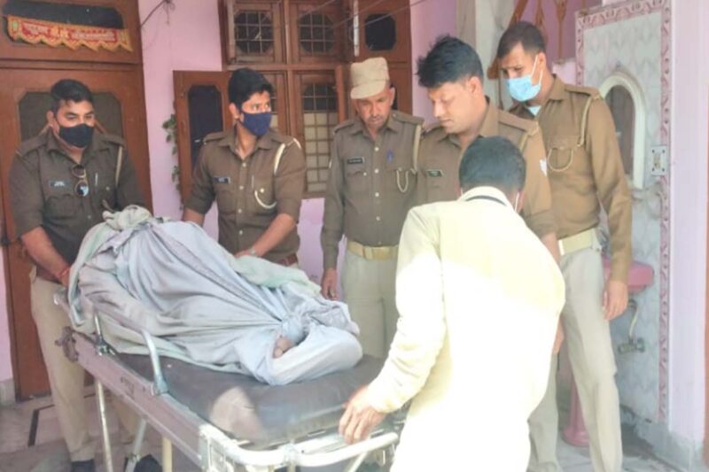 मौके पर मौजूद पुलिस