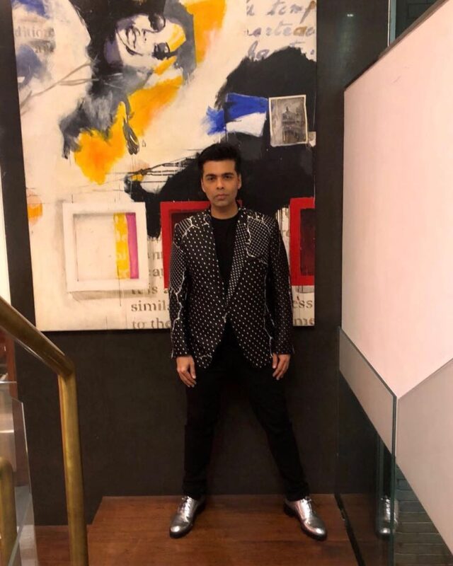 8000 स्क्वायर फुट के आलीशान पेंटहाउस में रहते हैं Karan Johar, Gauri Khan ने की है शानदार सजावट