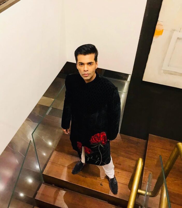 8000 स्क्वायर फुट के आलीशान पेंटहाउस में रहते हैं Karan Johar, Gauri Khan ने की है शानदार सजावट