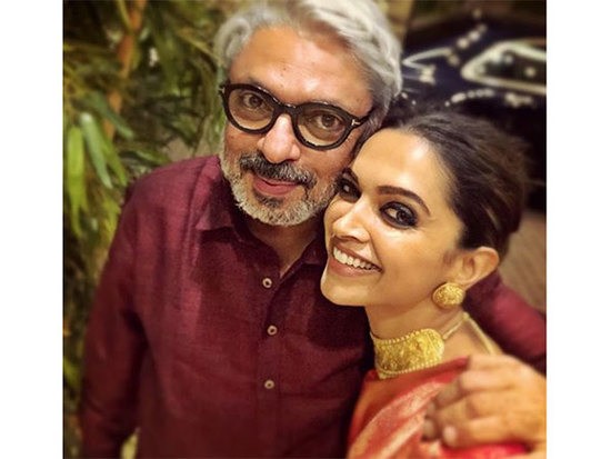 Padmaavat: Rs 500 for Deepika Padukone by Sanjay Leela Bhansali? | Bollywood News – India TV