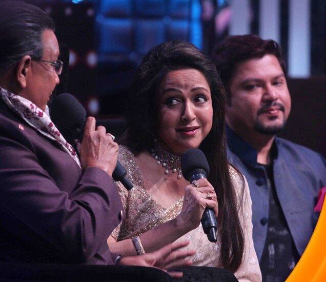 Hema Malini Sunny Deol Rift, Hema Malini Mithun Relationship, Dharmendra Wife