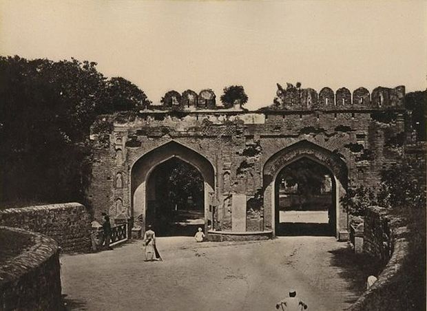 oldest photos of monuments