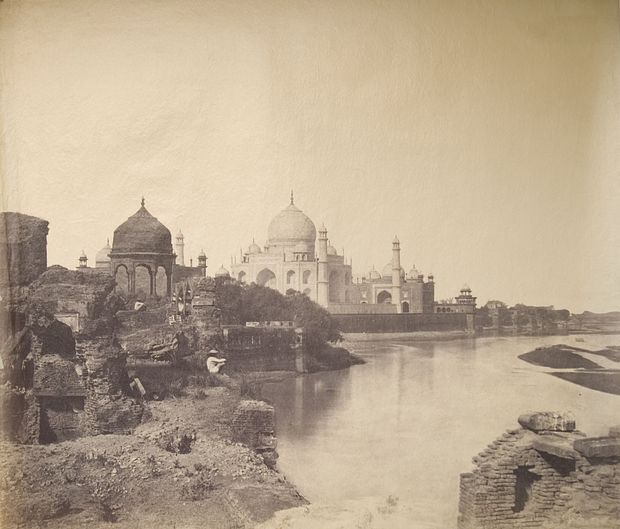 oldest photos of monuments