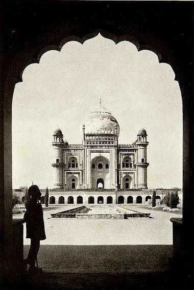 oldest photos of monuments