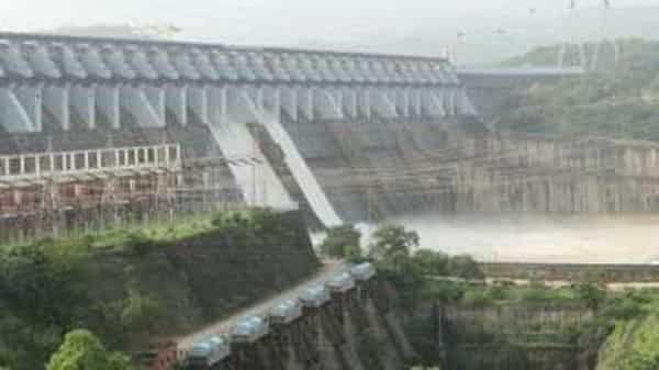 Picture for representation. Rameshchandr Fefar was posted as the superintendent engineer with the Sardar Sarovar Punarvasvat Agency of the state's Water Resources Department. (@narendramodi)