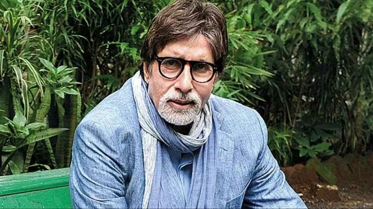 Amitabh Bachchan:गुलाब बेच रही लड़की को Big B ने बिना गिने दे दिए पैसे, सुनाया दिल को छू जाने वाला किस्सा - Amitabh Bachchan Emotional After Seeing Girl Selling Roses On Traffic