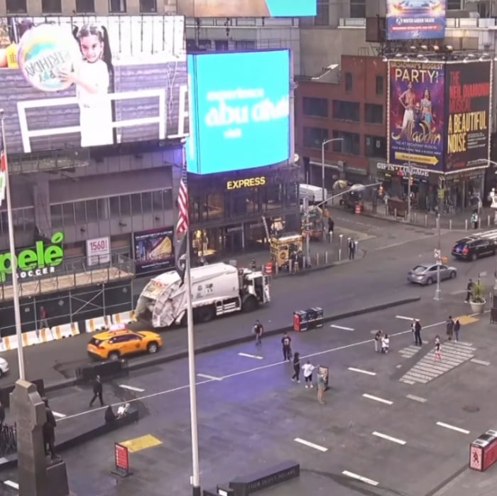 Jay Bhanushali's 4-Year-Old Daughter, Tara Gets Featured On New York's Times Square Billboard